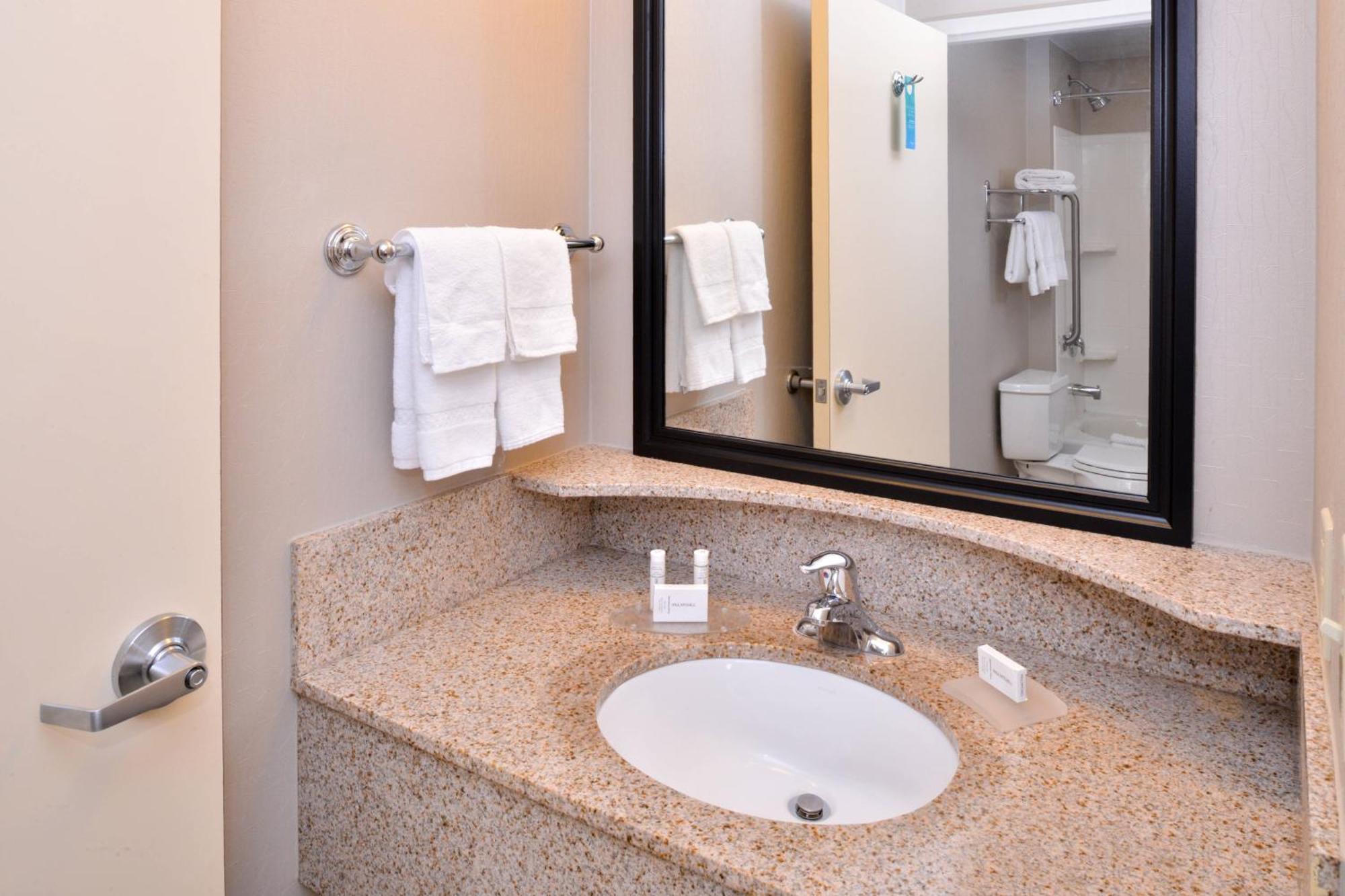 Springhill Suites By Marriott Corona Riverside Exterior foto